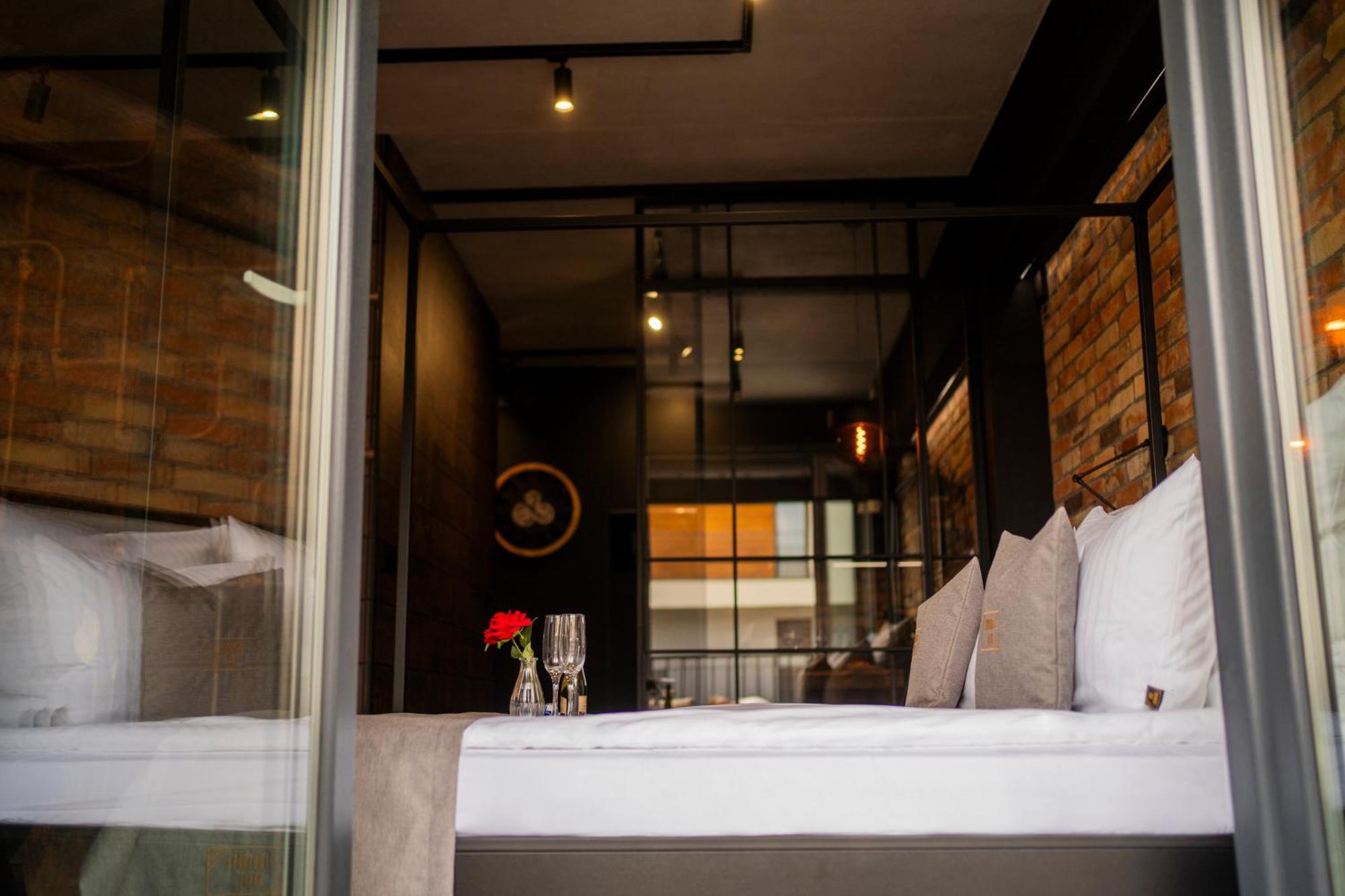 Aparthotel Zator Industrial 58 Jacuzzi 외부 사진